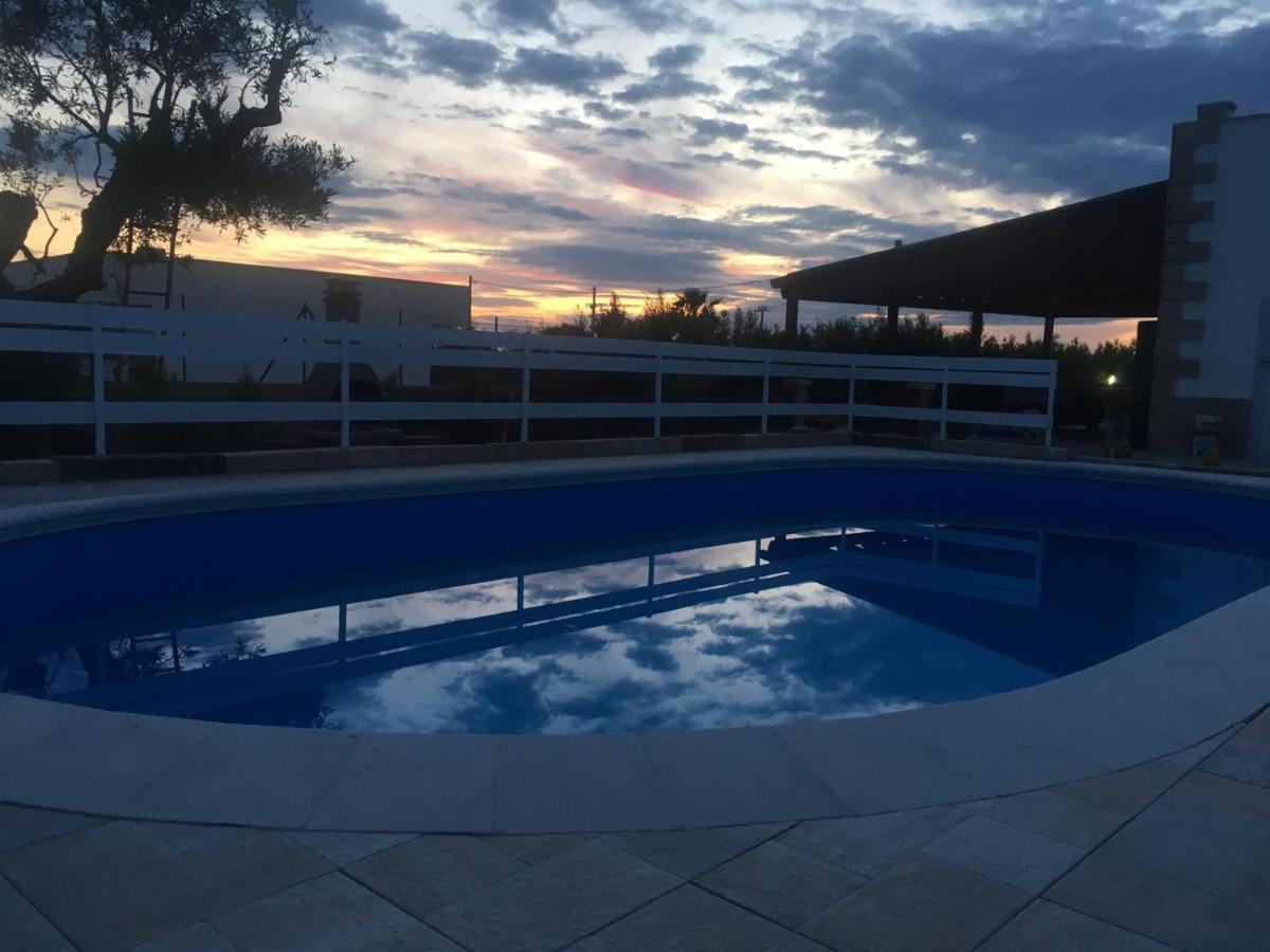 Villetta Mari con piscina ad uso esclusivo Capilungo Esterno foto